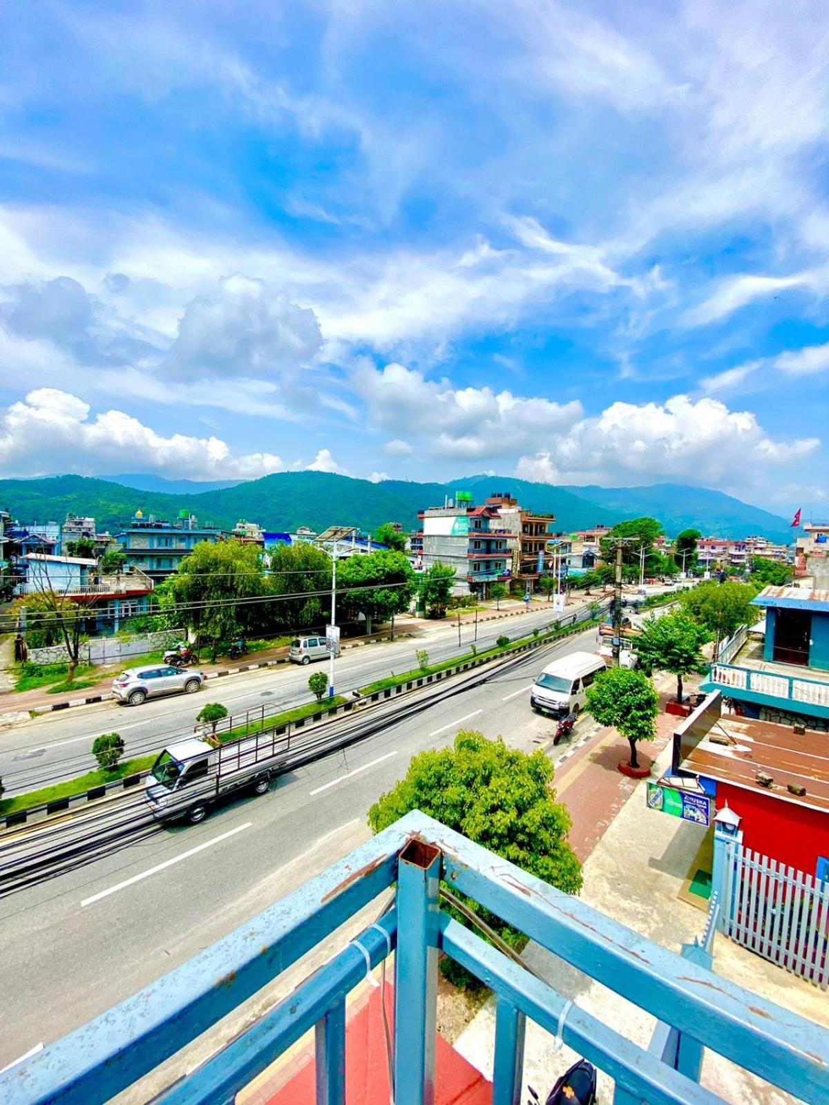 Hotel Piya Pvt Ltd ポカラ エクステリア 写真